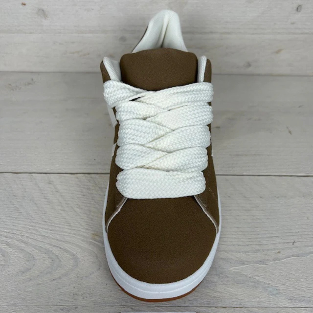 Sapatos Unissexo com um Toque Desportivo Clássico