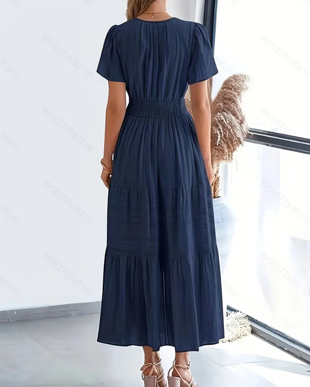 Vestido longo para mulher com manga curta, decote em V e cintura elástica