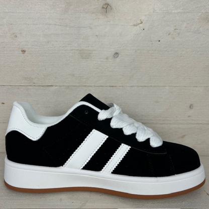 Sapatos Unissexo com um Toque Desportivo Clássico