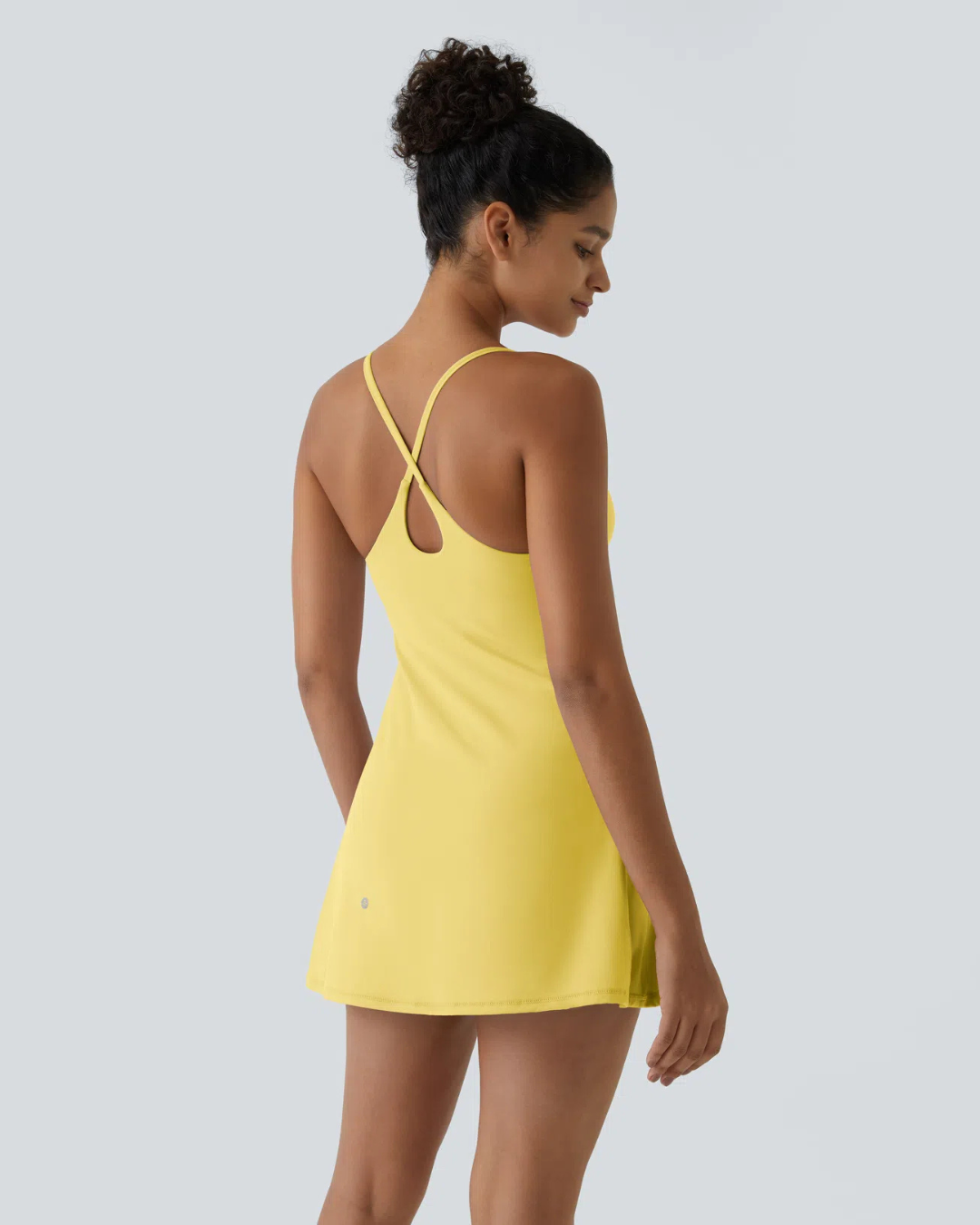 Vestido desportivo com calções e bolsos integrados
